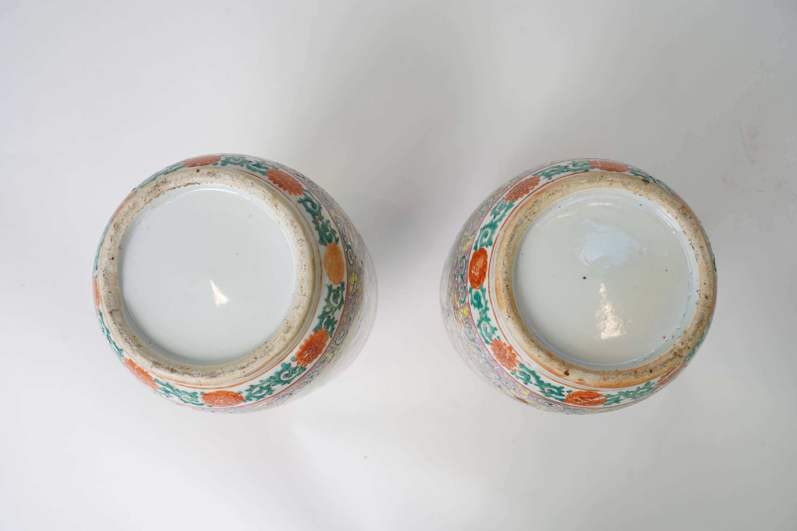 A pair of Chinese famille rose vases, early 20th century